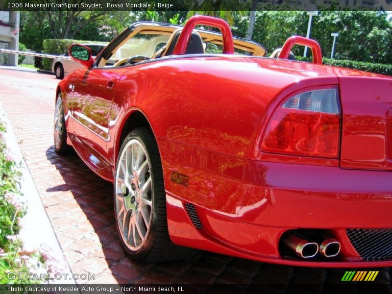 Rosso Mondiale / Beige 2006 Maserati GranSport Spyder