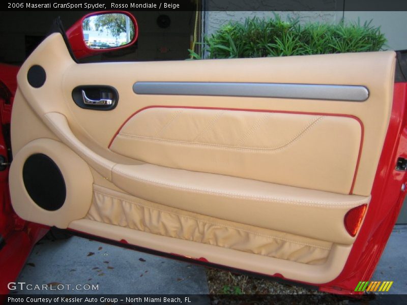 Rosso Mondiale / Beige 2006 Maserati GranSport Spyder