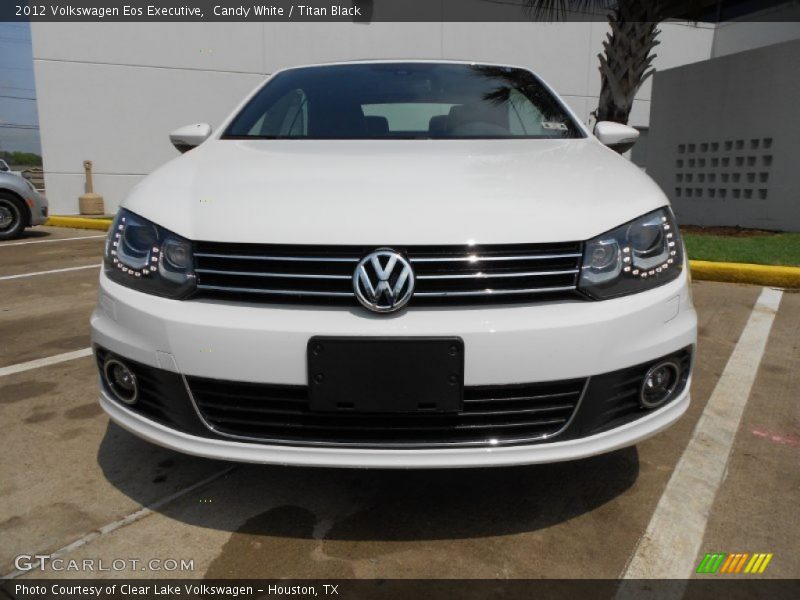 Candy White / Titan Black 2012 Volkswagen Eos Executive