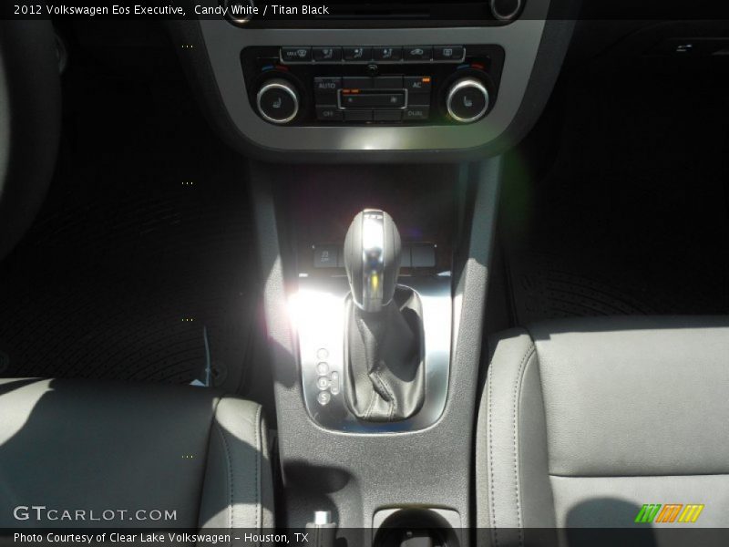 Candy White / Titan Black 2012 Volkswagen Eos Executive