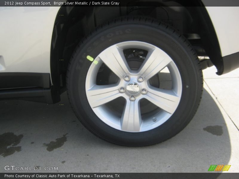 Bright Silver Metallic / Dark Slate Gray 2012 Jeep Compass Sport