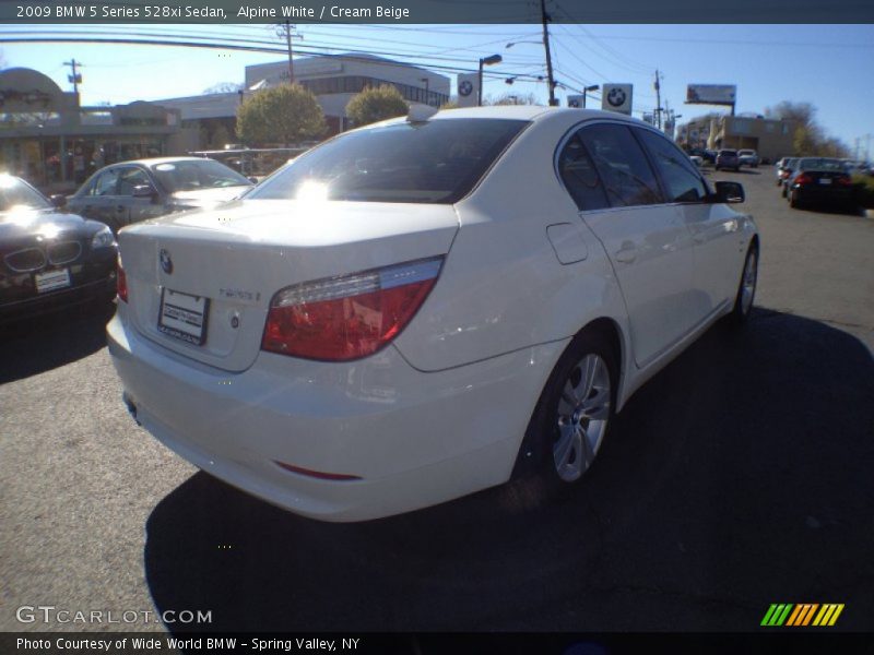 Alpine White / Cream Beige 2009 BMW 5 Series 528xi Sedan