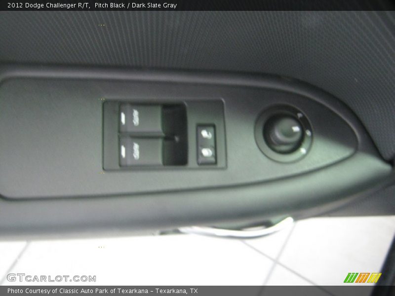 Pitch Black / Dark Slate Gray 2012 Dodge Challenger R/T