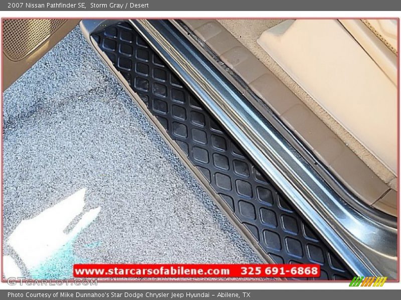 Storm Gray / Desert 2007 Nissan Pathfinder SE