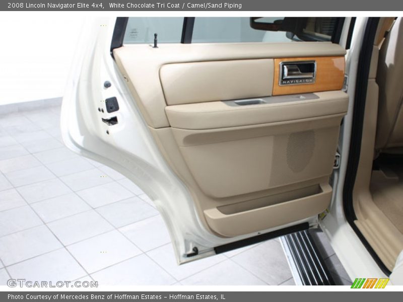 White Chocolate Tri Coat / Camel/Sand Piping 2008 Lincoln Navigator Elite 4x4