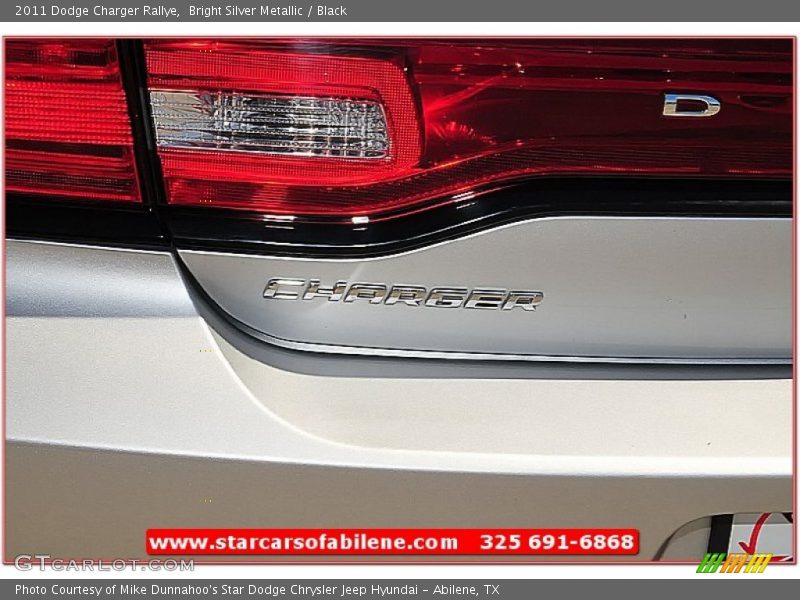 Bright Silver Metallic / Black 2011 Dodge Charger Rallye