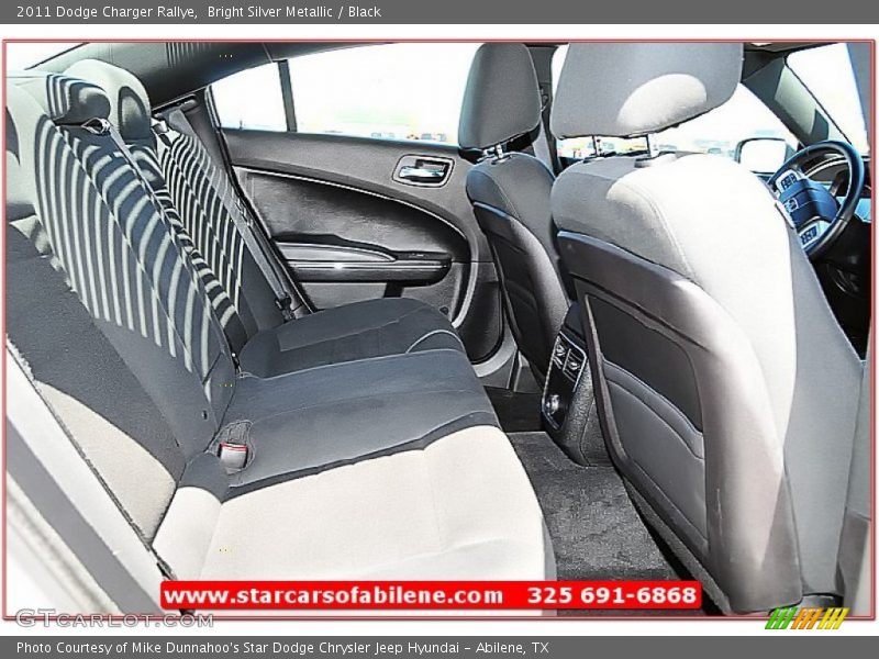 Bright Silver Metallic / Black 2011 Dodge Charger Rallye