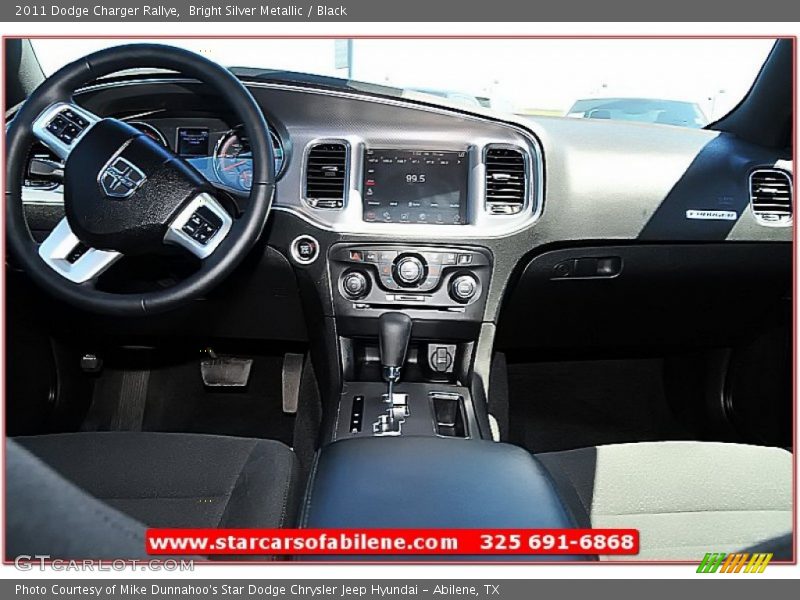 Bright Silver Metallic / Black 2011 Dodge Charger Rallye
