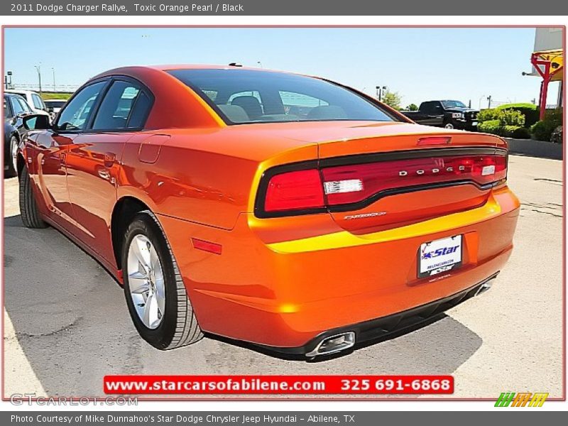 Toxic Orange Pearl / Black 2011 Dodge Charger Rallye