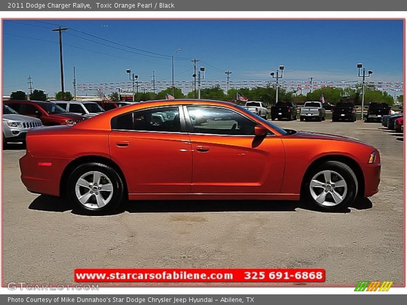 Toxic Orange Pearl / Black 2011 Dodge Charger Rallye