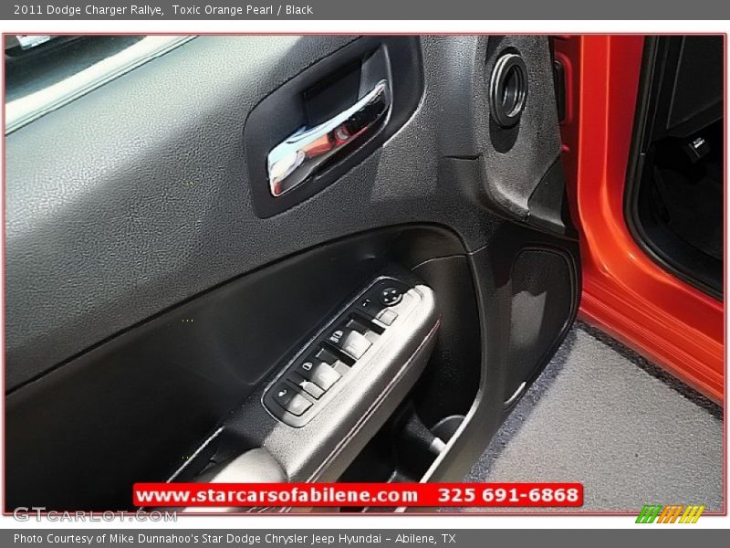 Toxic Orange Pearl / Black 2011 Dodge Charger Rallye