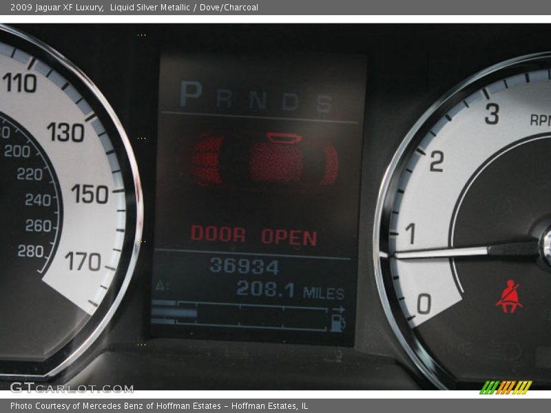 Liquid Silver Metallic / Dove/Charcoal 2009 Jaguar XF Luxury