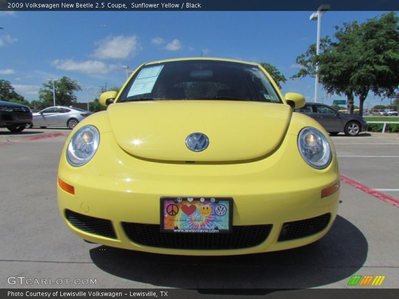 Sunflower Yellow / Black 2009 Volkswagen New Beetle 2.5 Coupe