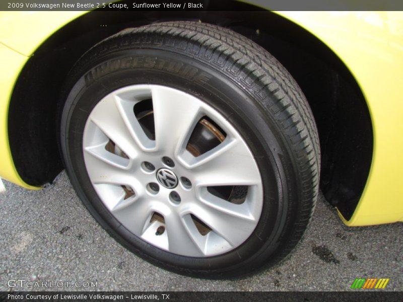 Sunflower Yellow / Black 2009 Volkswagen New Beetle 2.5 Coupe