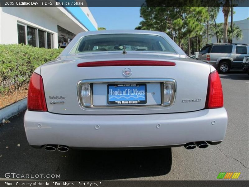 Blue Ice / Shale 2005 Cadillac DeVille DHS