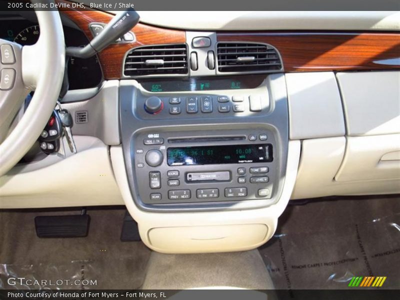 Blue Ice / Shale 2005 Cadillac DeVille DHS