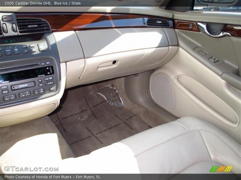 Blue Ice / Shale 2005 Cadillac DeVille DHS