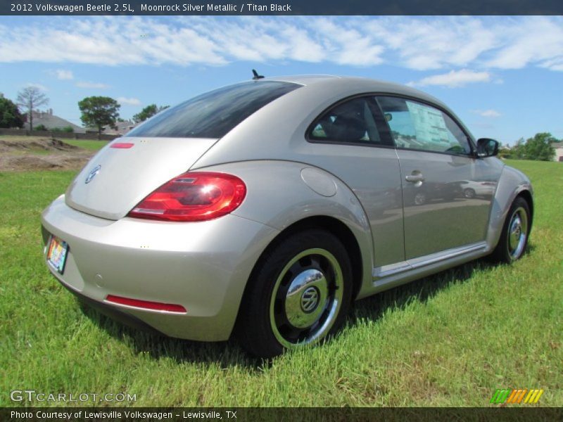 Moonrock Silver Metallic / Titan Black 2012 Volkswagen Beetle 2.5L