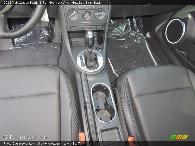 Moonrock Silver Metallic / Titan Black 2012 Volkswagen Beetle 2.5L