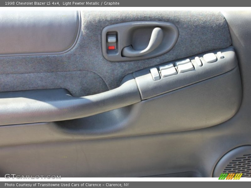 Light Pewter Metallic / Graphite 1998 Chevrolet Blazer LS 4x4
