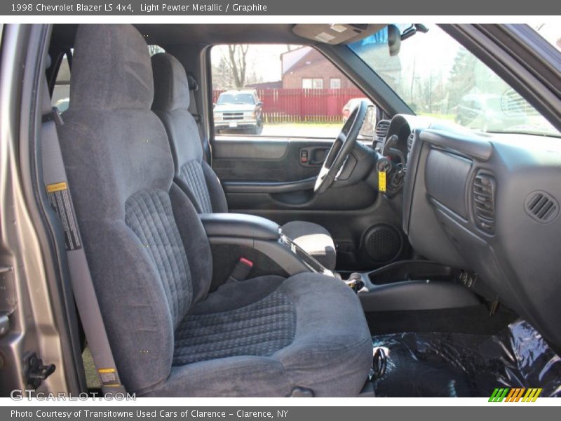 Light Pewter Metallic / Graphite 1998 Chevrolet Blazer LS 4x4