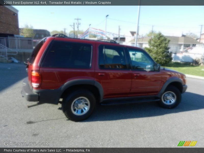 Toreador Red Metallic / Medium Graphite 2000 Ford Explorer XLS 4x4