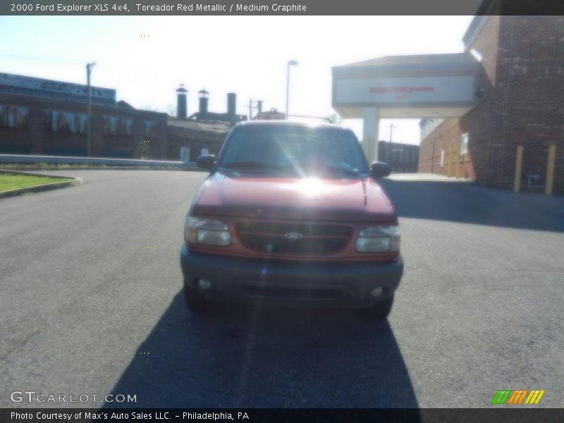 Toreador Red Metallic / Medium Graphite 2000 Ford Explorer XLS 4x4