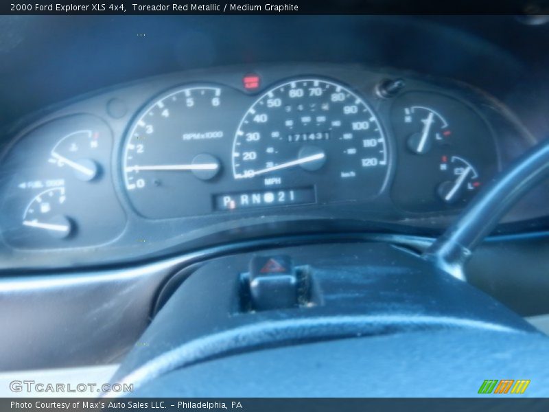 Toreador Red Metallic / Medium Graphite 2000 Ford Explorer XLS 4x4