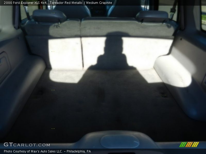 Toreador Red Metallic / Medium Graphite 2000 Ford Explorer XLS 4x4