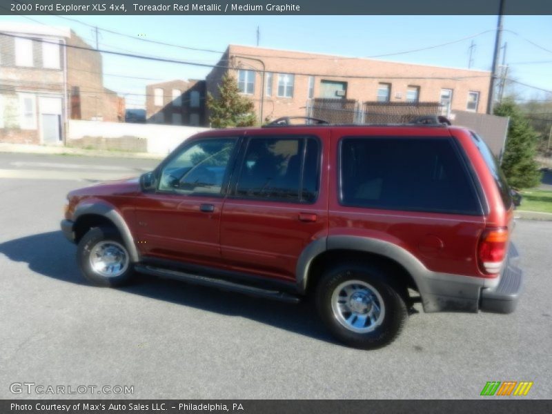 Toreador Red Metallic / Medium Graphite 2000 Ford Explorer XLS 4x4