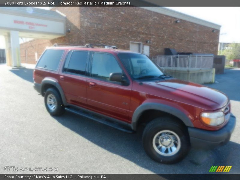 Toreador Red Metallic / Medium Graphite 2000 Ford Explorer XLS 4x4