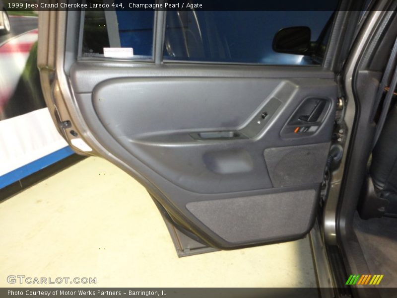 Champagne Pearl / Agate 1999 Jeep Grand Cherokee Laredo 4x4