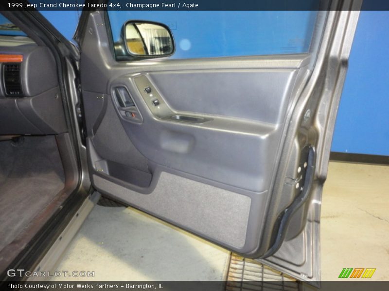 Champagne Pearl / Agate 1999 Jeep Grand Cherokee Laredo 4x4