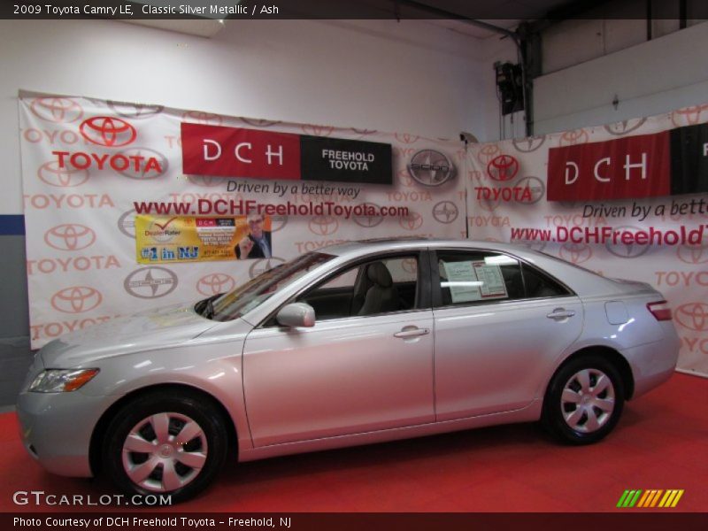 Classic Silver Metallic / Ash 2009 Toyota Camry LE