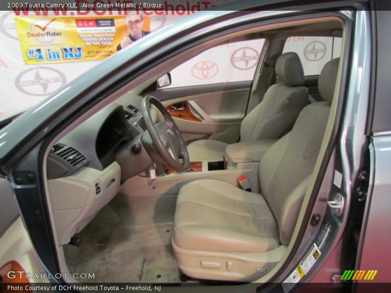 Aloe Green Metallic / Bisque 2009 Toyota Camry XLE