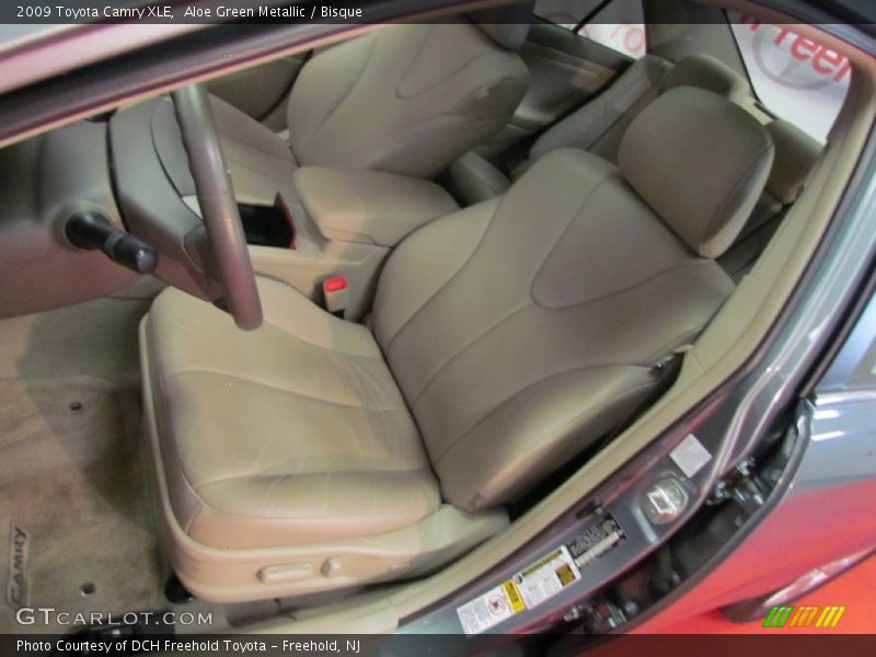 Aloe Green Metallic / Bisque 2009 Toyota Camry XLE