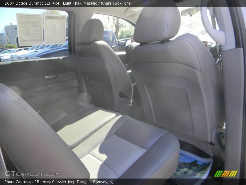 Light Khaki Metallic / Khaki Two-Tone 2007 Dodge Durango SLT 4x4