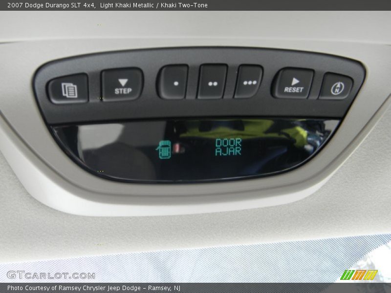 Light Khaki Metallic / Khaki Two-Tone 2007 Dodge Durango SLT 4x4