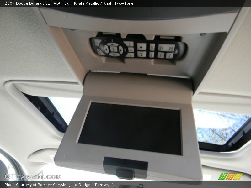 Light Khaki Metallic / Khaki Two-Tone 2007 Dodge Durango SLT 4x4