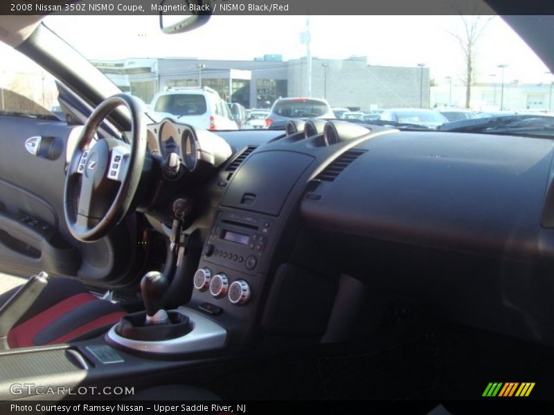 Magnetic Black / NISMO Black/Red 2008 Nissan 350Z NISMO Coupe