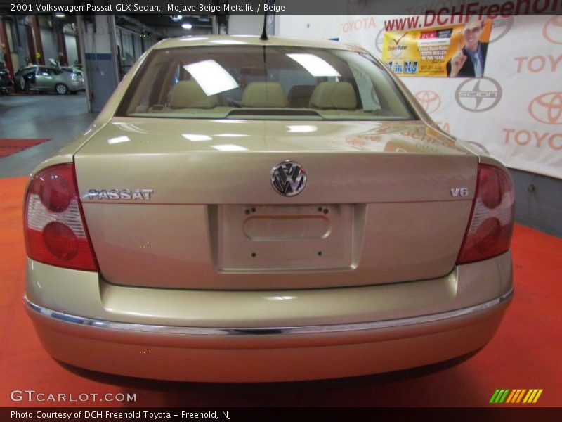 Mojave Beige Metallic / Beige 2001 Volkswagen Passat GLX Sedan