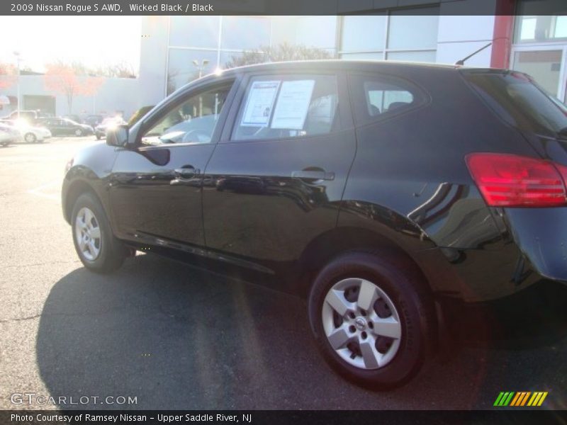 Wicked Black / Black 2009 Nissan Rogue S AWD