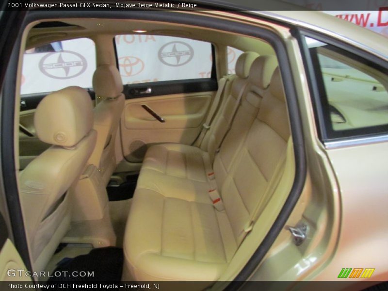 Mojave Beige Metallic / Beige 2001 Volkswagen Passat GLX Sedan