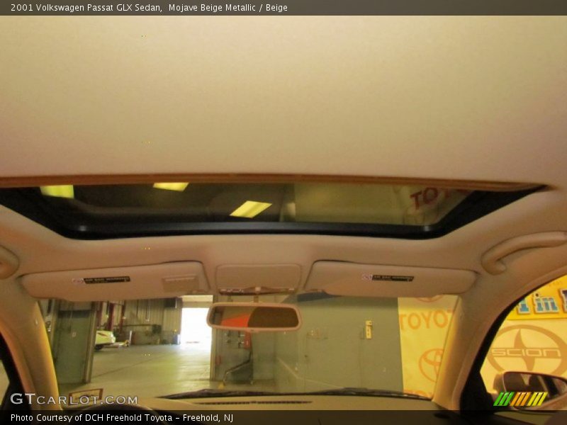 Mojave Beige Metallic / Beige 2001 Volkswagen Passat GLX Sedan