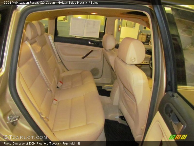 Mojave Beige Metallic / Beige 2001 Volkswagen Passat GLX Sedan