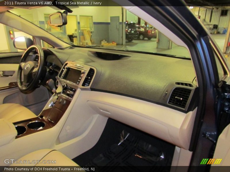 Tropical Sea Metallic / Ivory 2011 Toyota Venza V6 AWD
