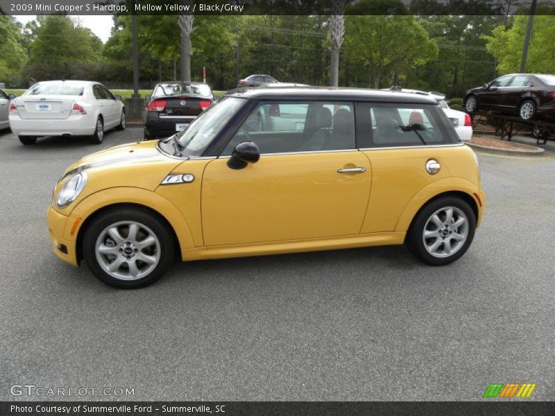 Mellow Yellow / Black/Grey 2009 Mini Cooper S Hardtop