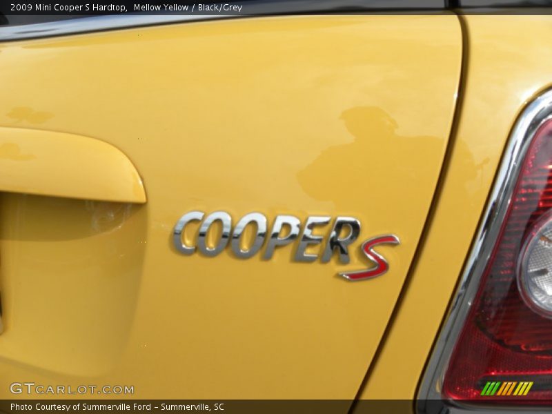 Mellow Yellow / Black/Grey 2009 Mini Cooper S Hardtop
