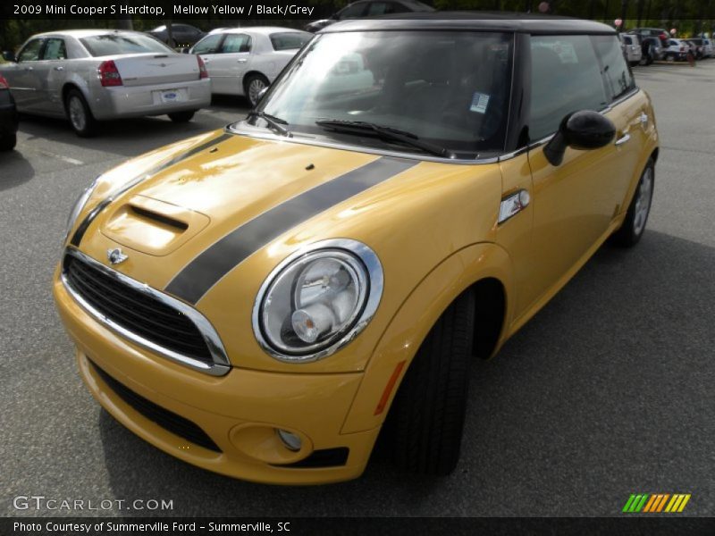 Mellow Yellow / Black/Grey 2009 Mini Cooper S Hardtop