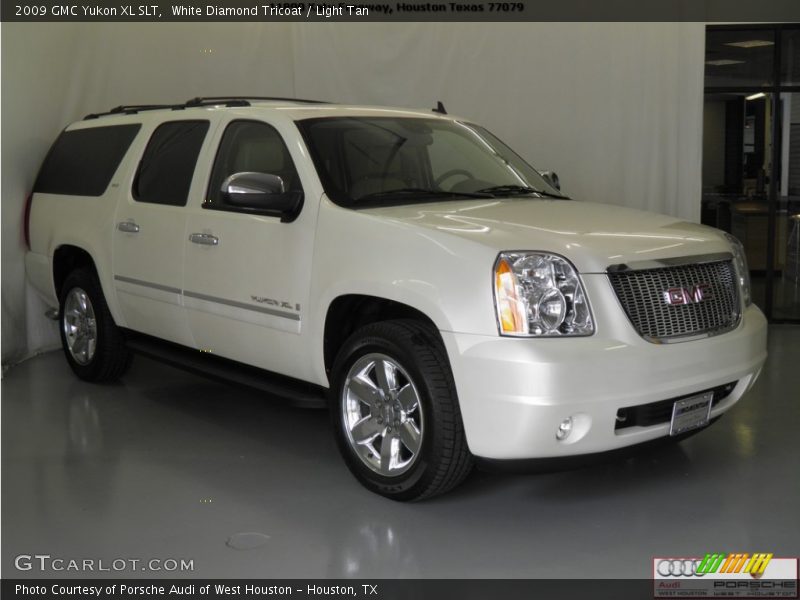 White Diamond Tricoat / Light Tan 2009 GMC Yukon XL SLT